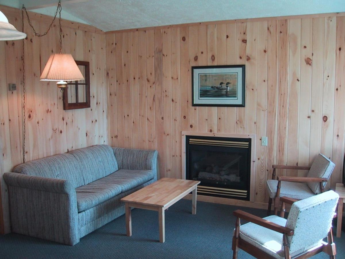 Colonial Bay Motel And Cottages Huntsville Eksteriør bilde