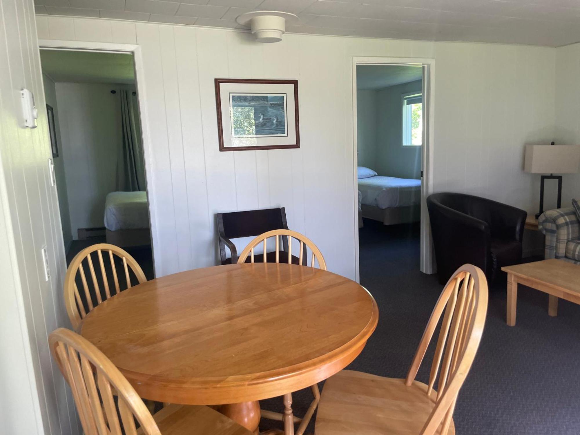 Colonial Bay Motel And Cottages Huntsville Eksteriør bilde